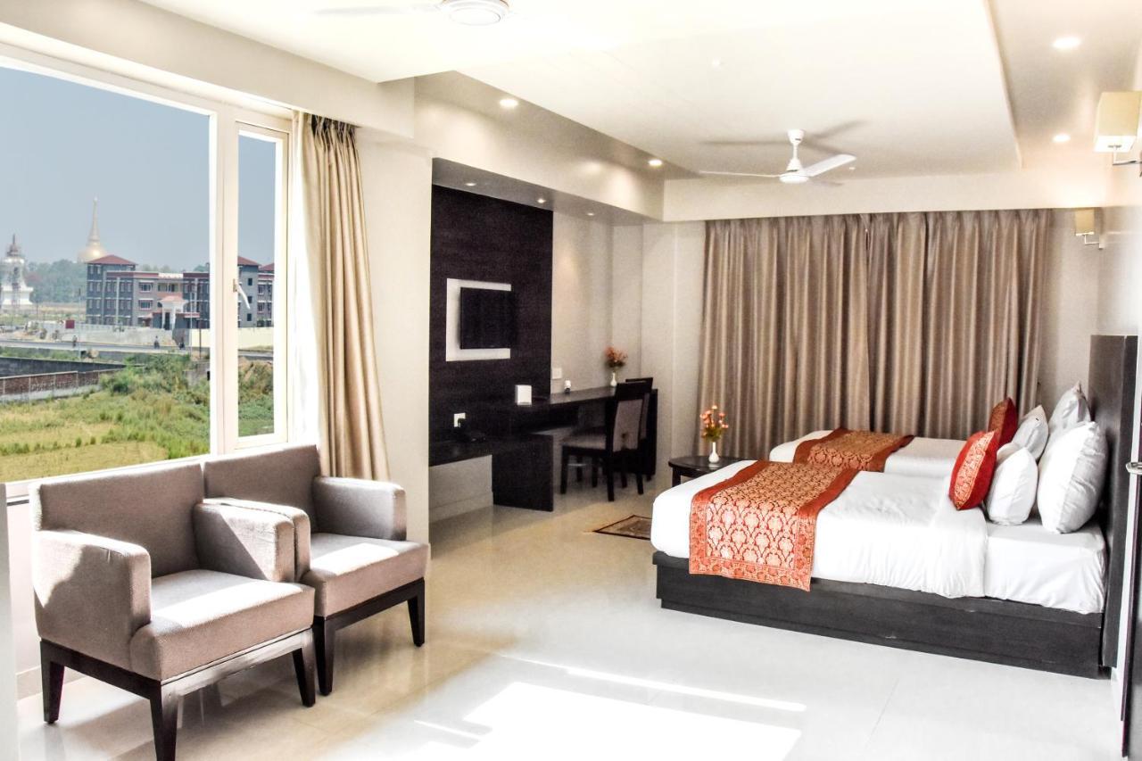 Hotel Platinum Shravasti Katra  Buitenkant foto