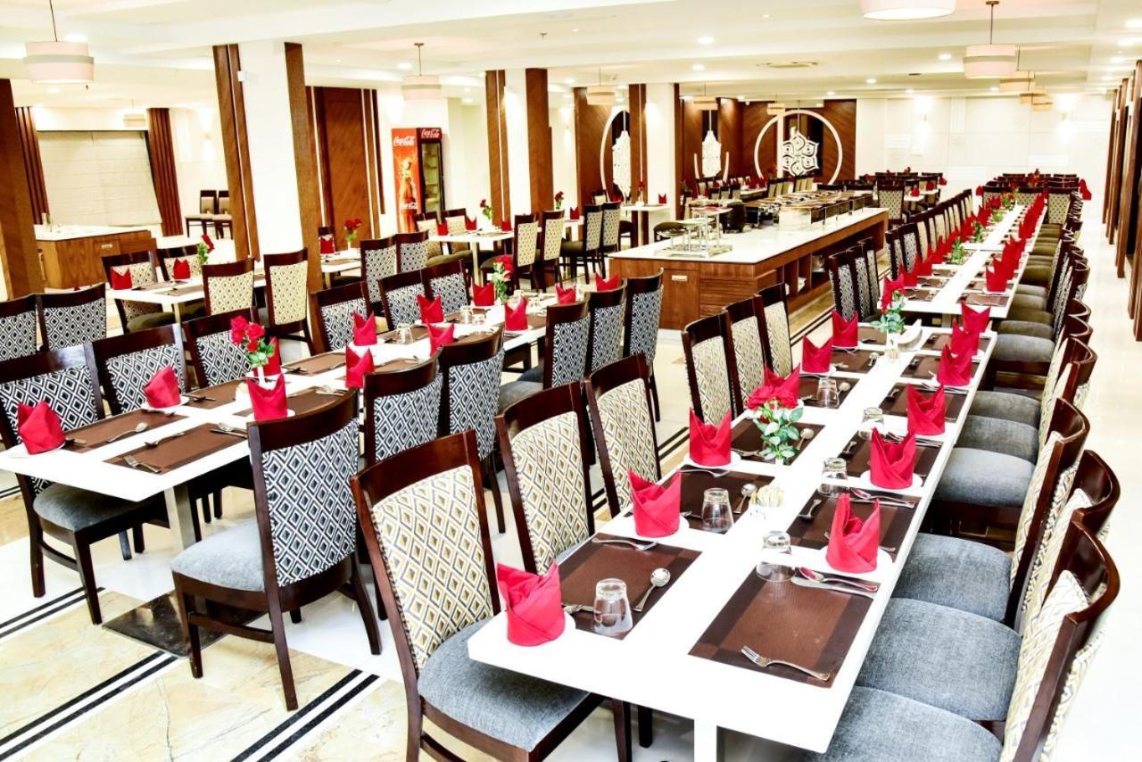 Hotel Platinum Shravasti Katra  Buitenkant foto